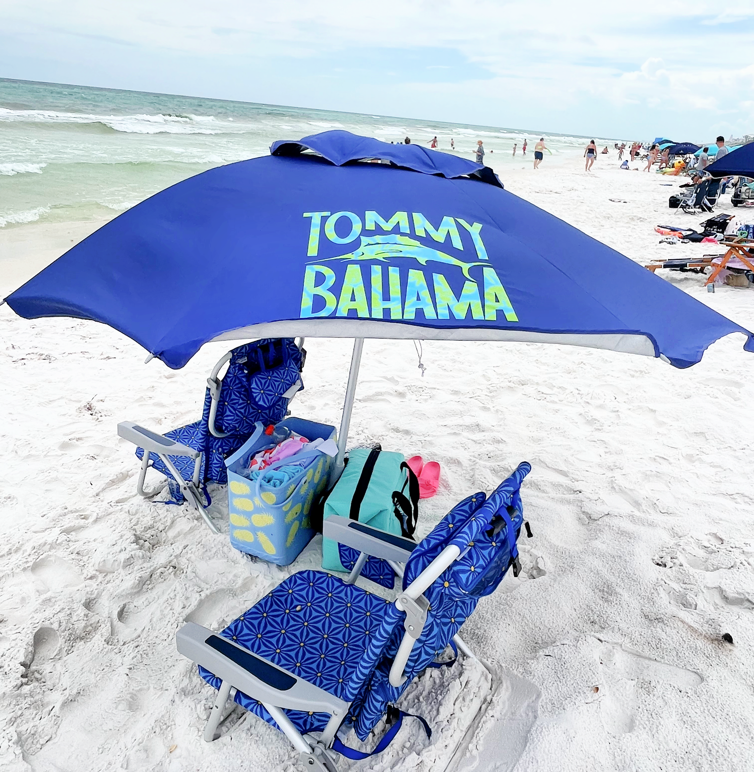 blue Tommy Bahama beach umbrella 2